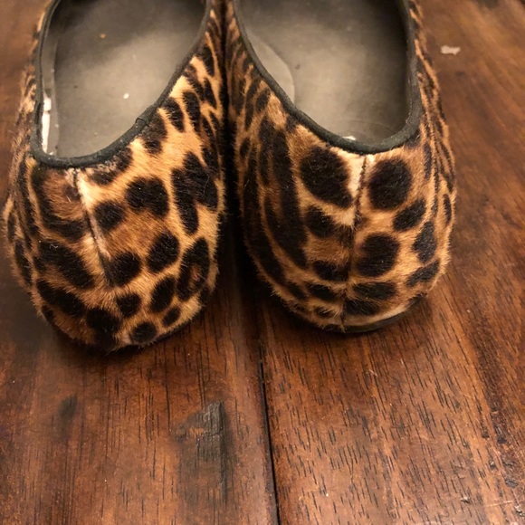 Stuart Weitzman Leopard Flats - Picture 3 of 4